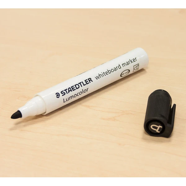 Czarny marker suchościeralny  Stadetler Lumocolor Whiteboard