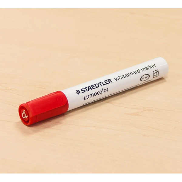 Czerwony marker suchościeralny  Stadetler Lumocolor Whiteboard