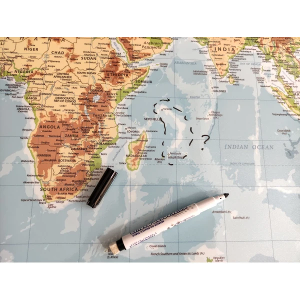 Zmazywalna Mapa ŚWIATA B0 naklejana na ścianę 144x102cm