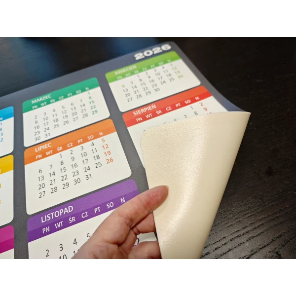 Mata kalendarzowa ma piankowy spód